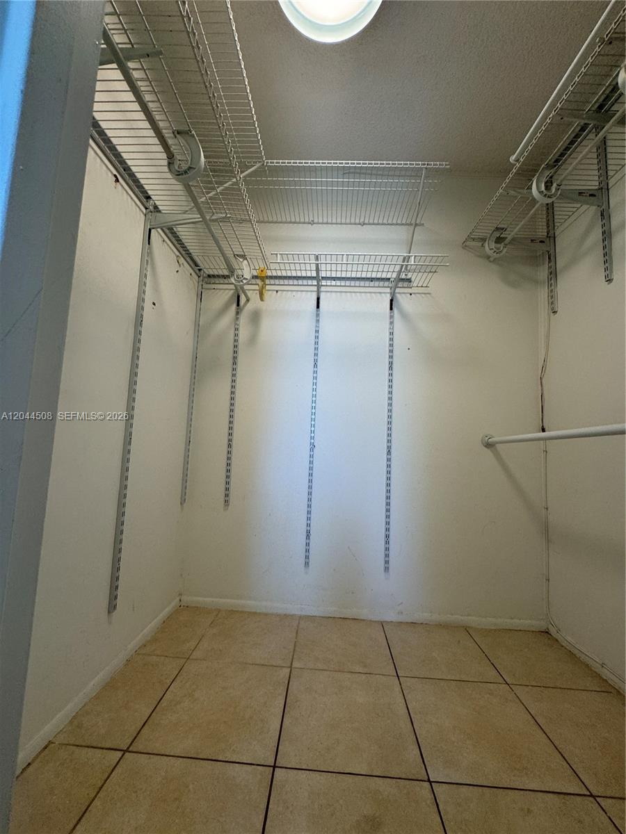 210 172nd Street 429 Property Photo 14