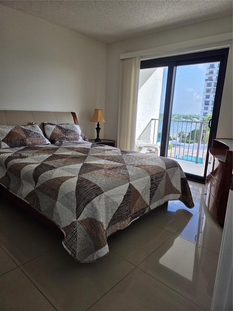 A12044509 Property Photo 11