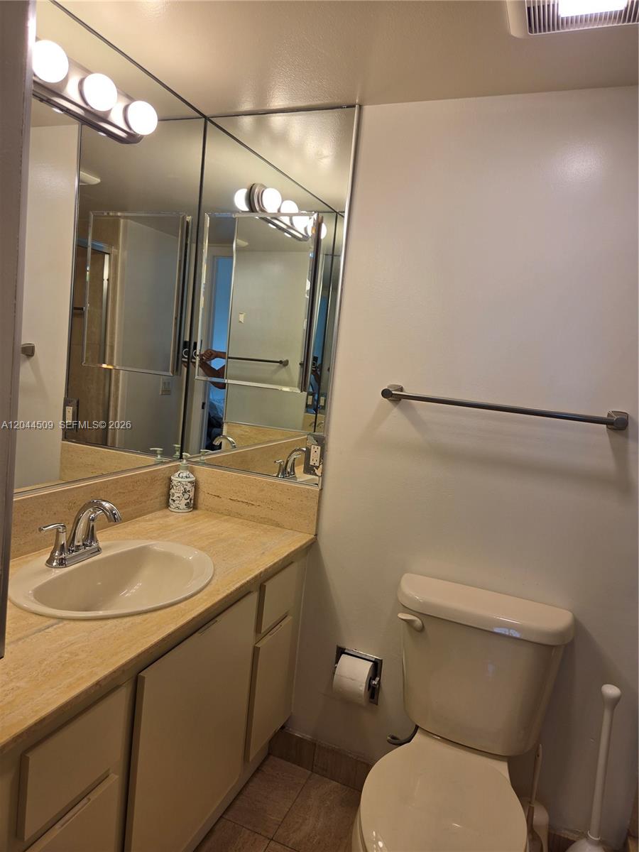 A12044509 Property Photo 14