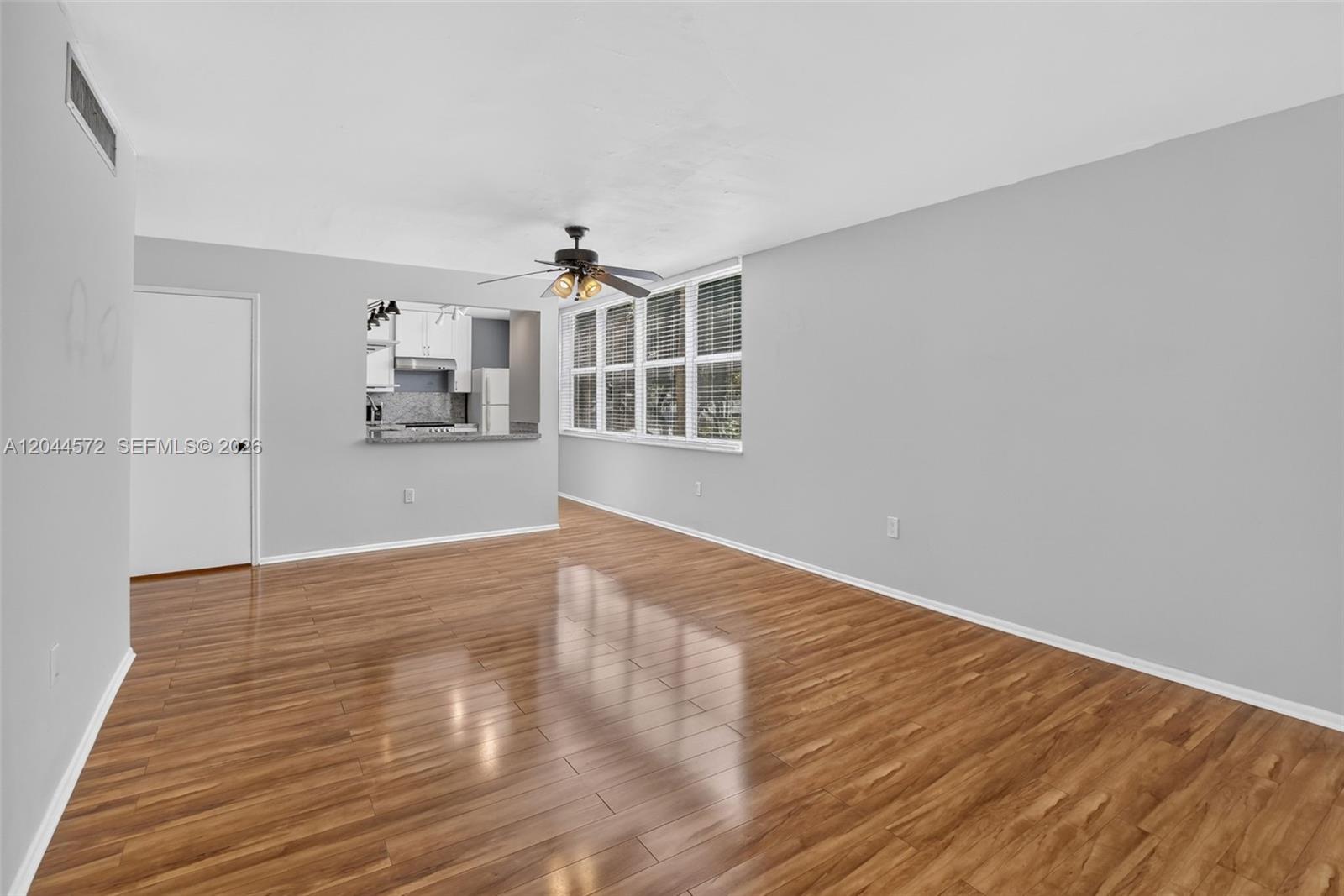 9410 Tangerine Place 204 Property Photo 6