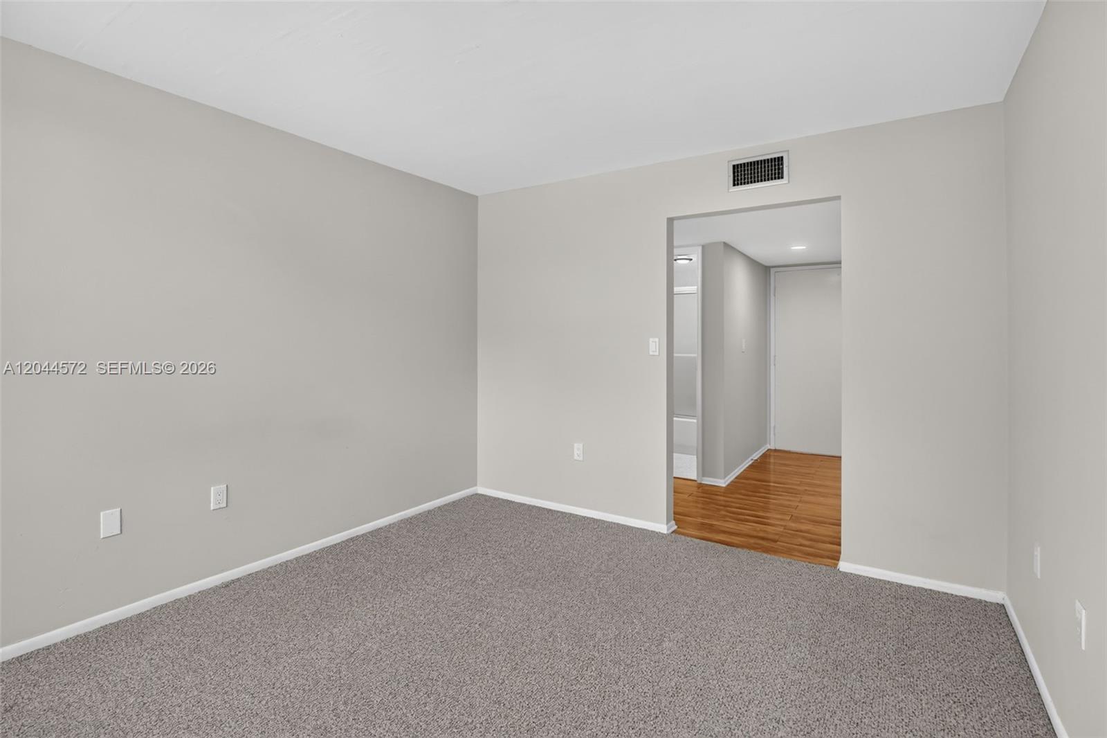 9410 Tangerine Place 204 Property Photo 13