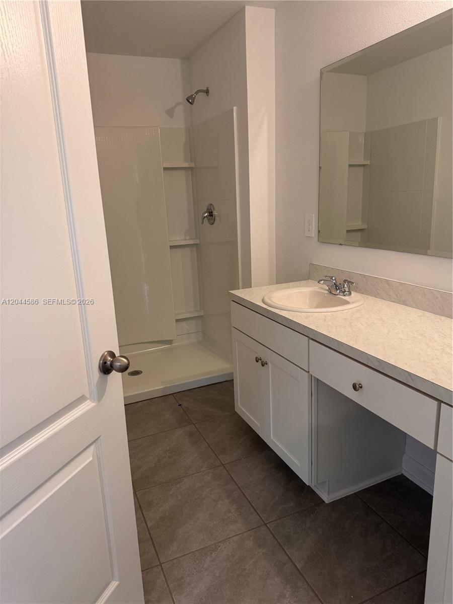 25 Redbud Road Property Photo 3