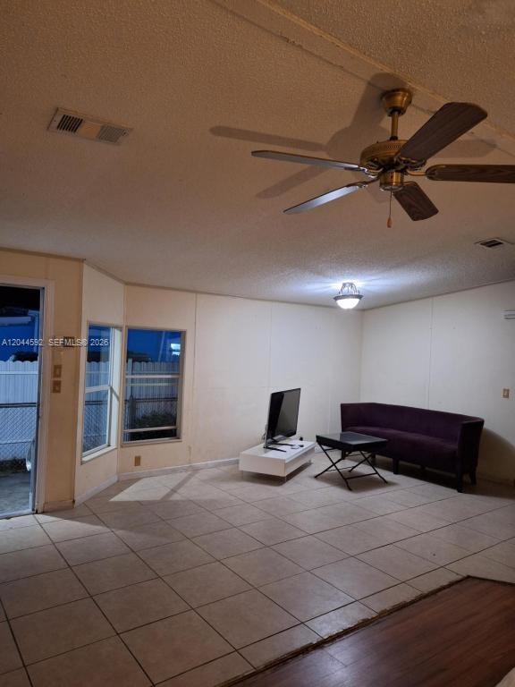 1233 Sw 130 Avenue 1233 Property Photo 3