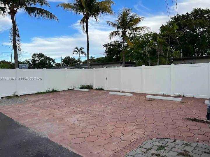 1925 Dewey Street Property Photo 30
