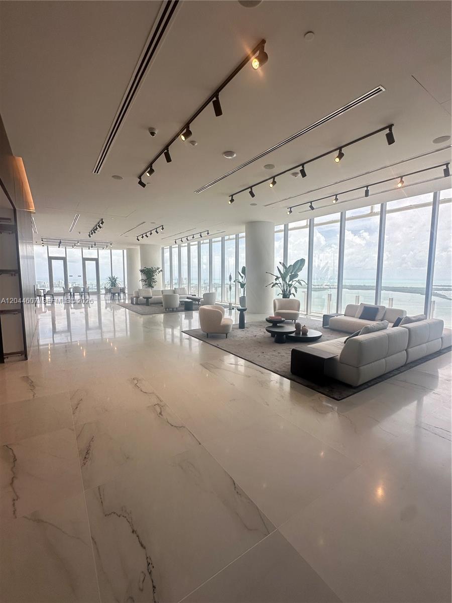 300 Biscayne Blvd Way 1909 Property Photo 83
