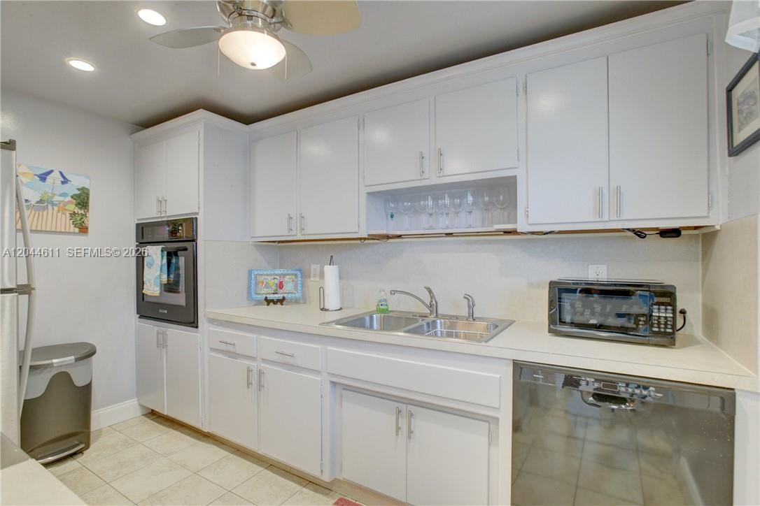 401 N Riverside Drive 504 Property Photo 15