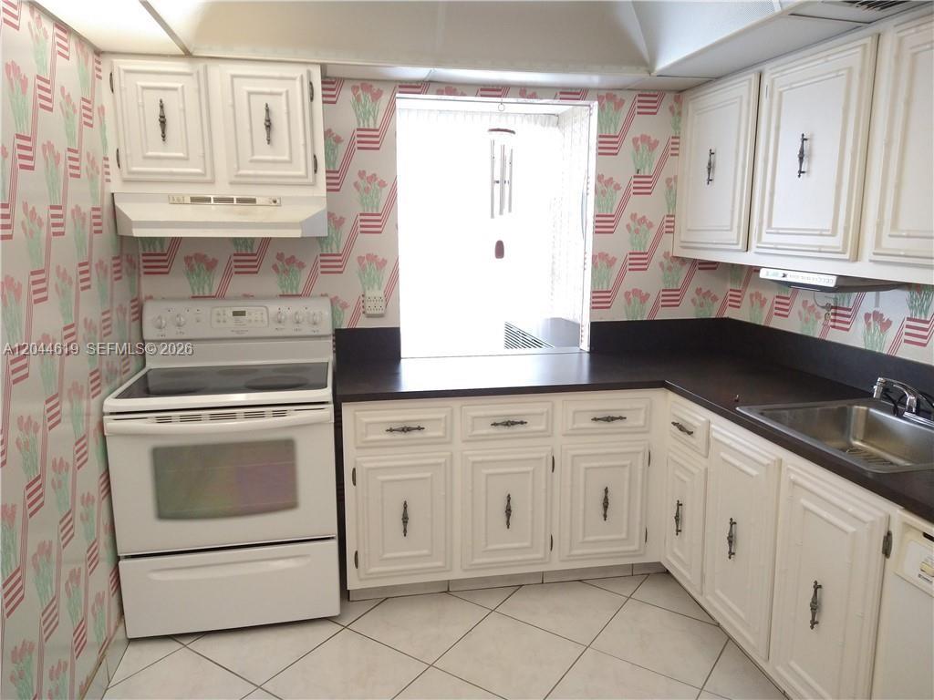 601 Three Islands Boulevard 517 Property Photo 8