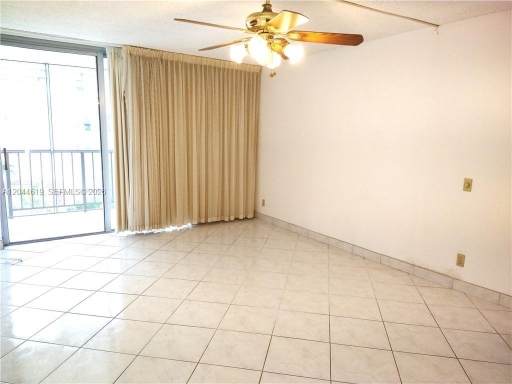 601 Three Islands Boulevard 517 Property Photo 20