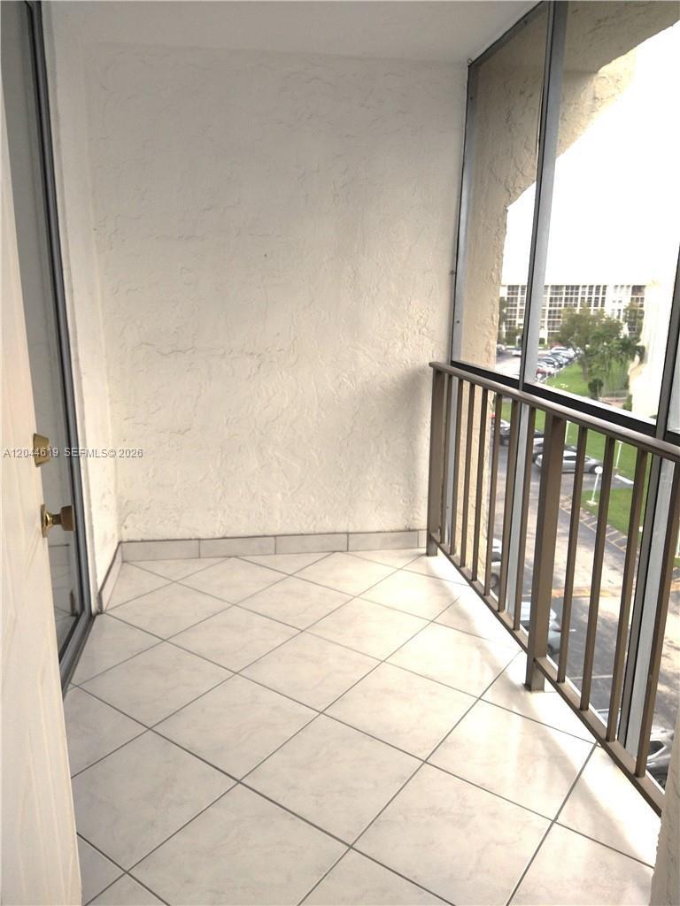 601 Three Islands Boulevard 517 Property Photo 23