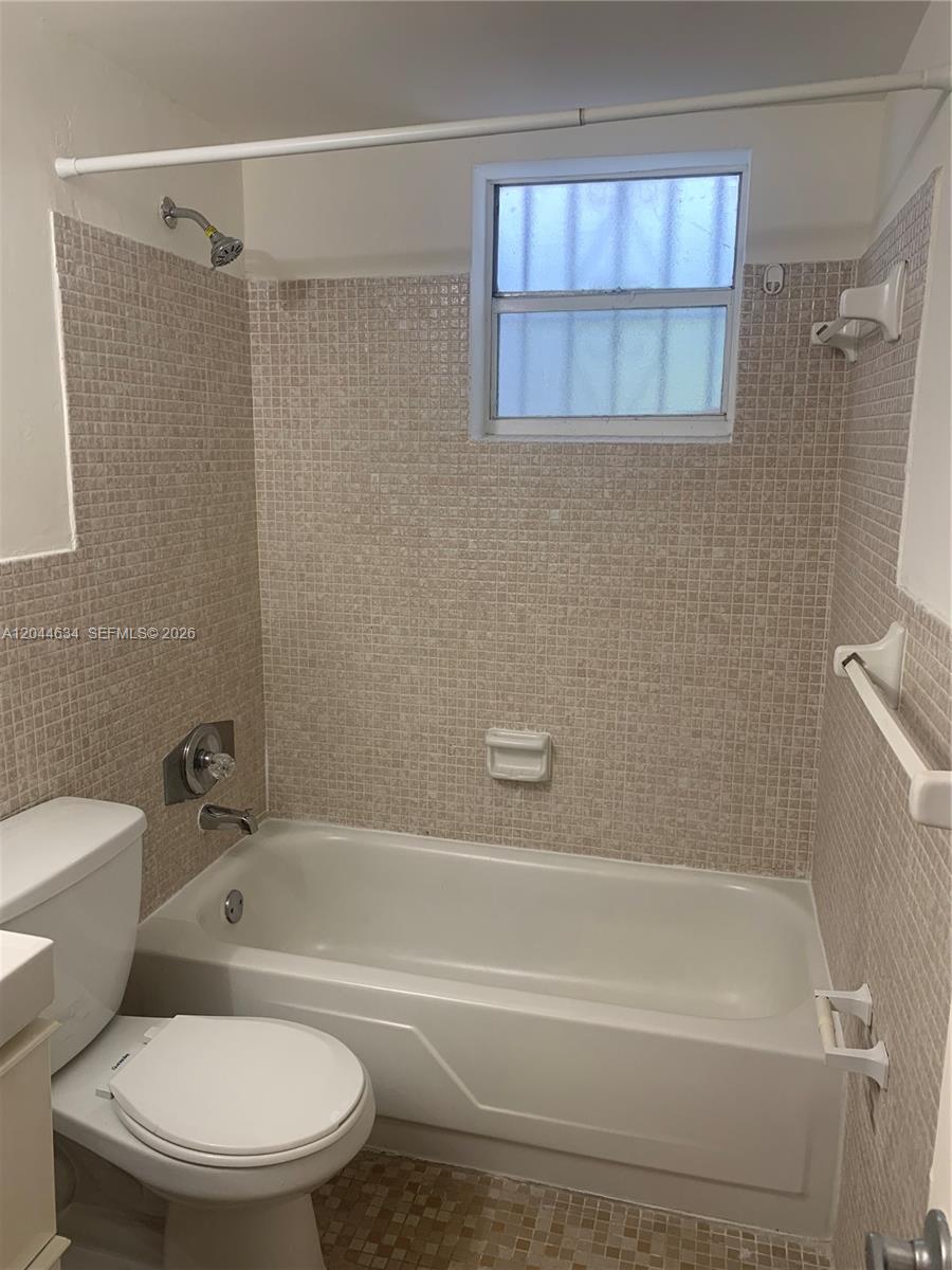 2460 Sw 18th Avenue 1205 Property Photo 19