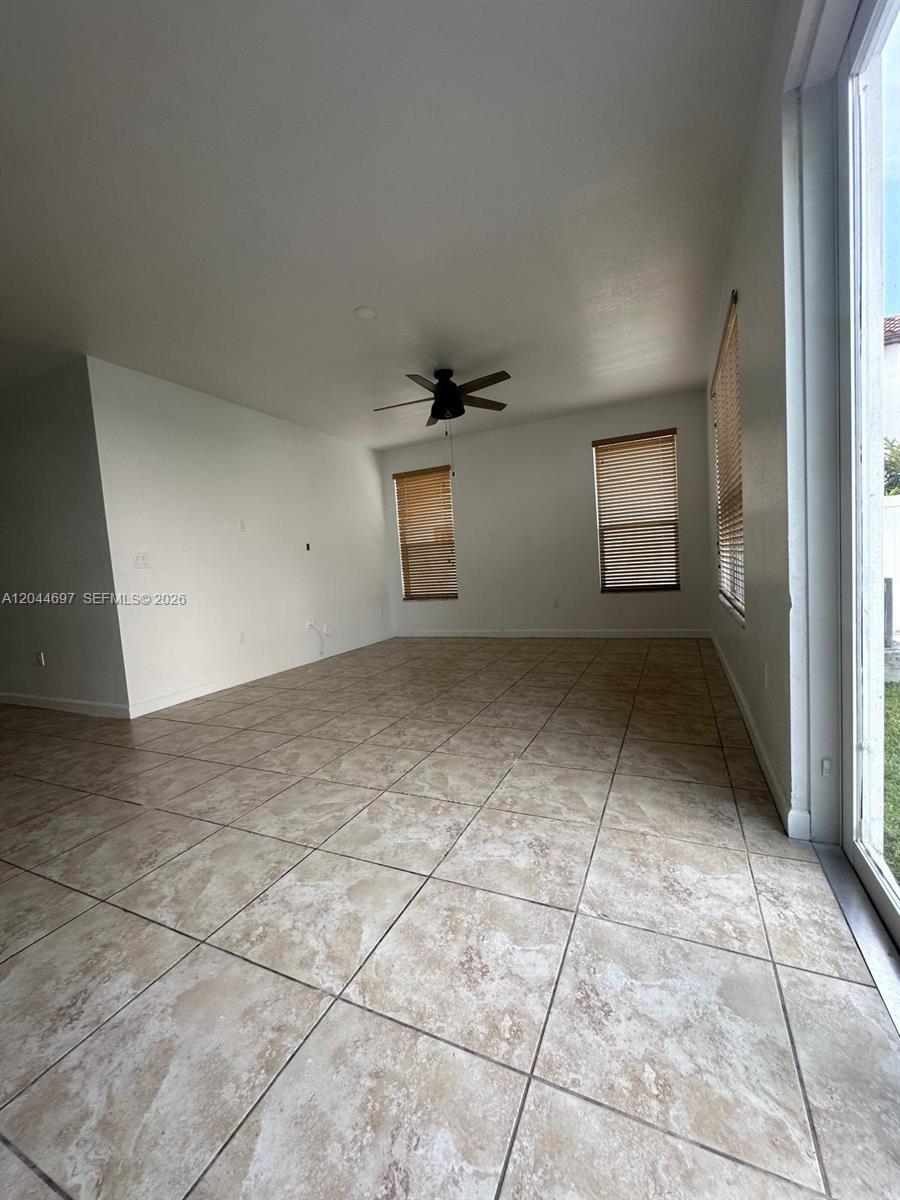 9283 Sw 172nd Avenue Property Photo 3