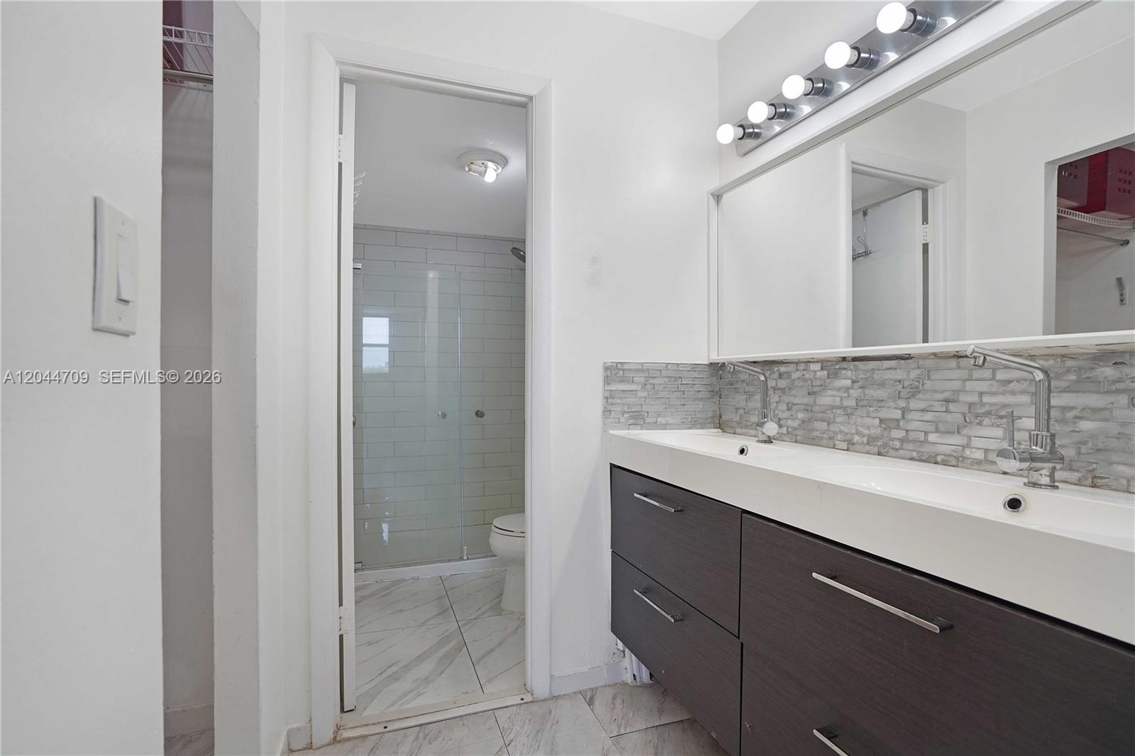 6900 Bay Drive 3h Property Photo 23