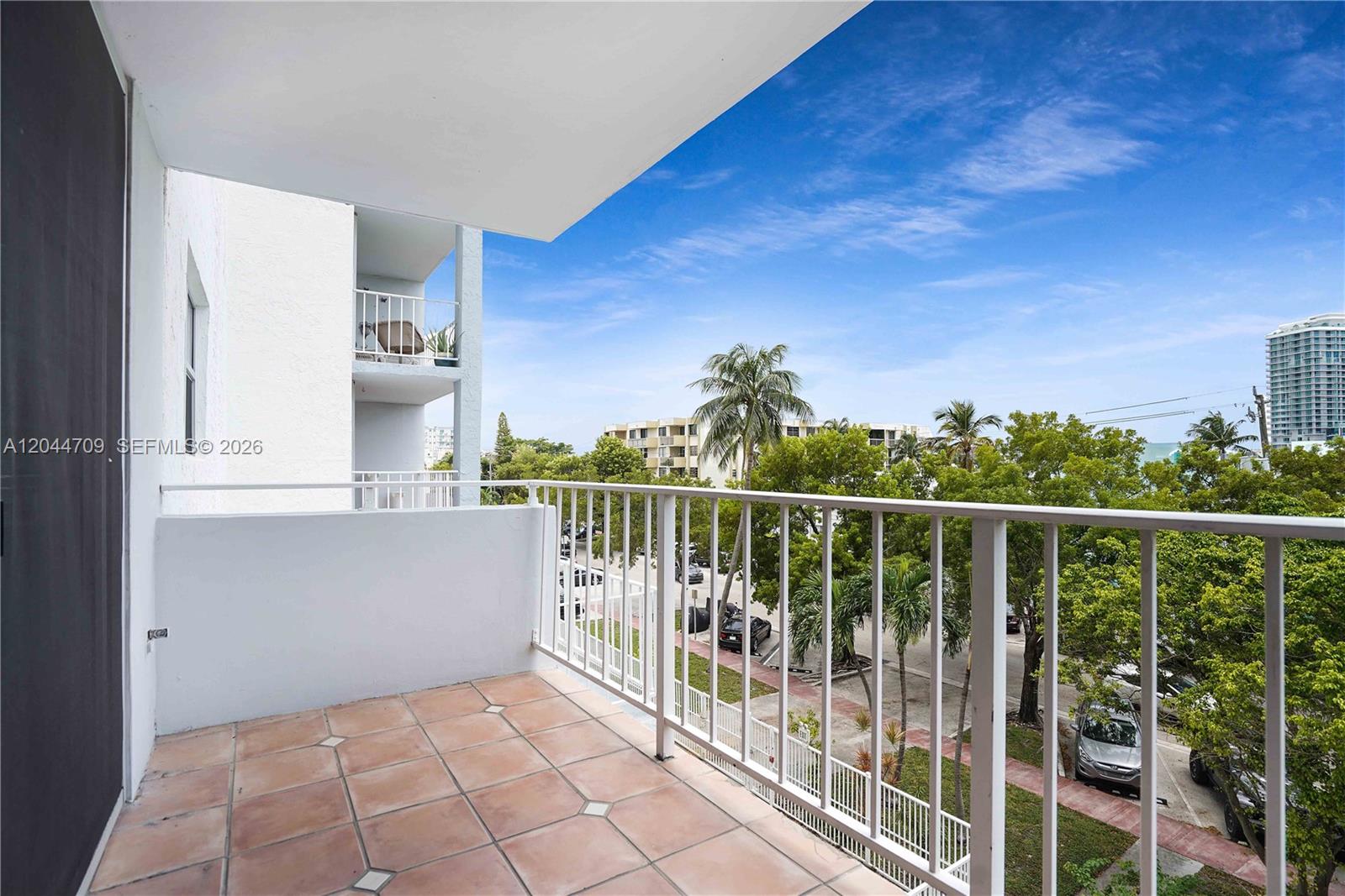 6900 Bay Drive 3h Property Photo 28