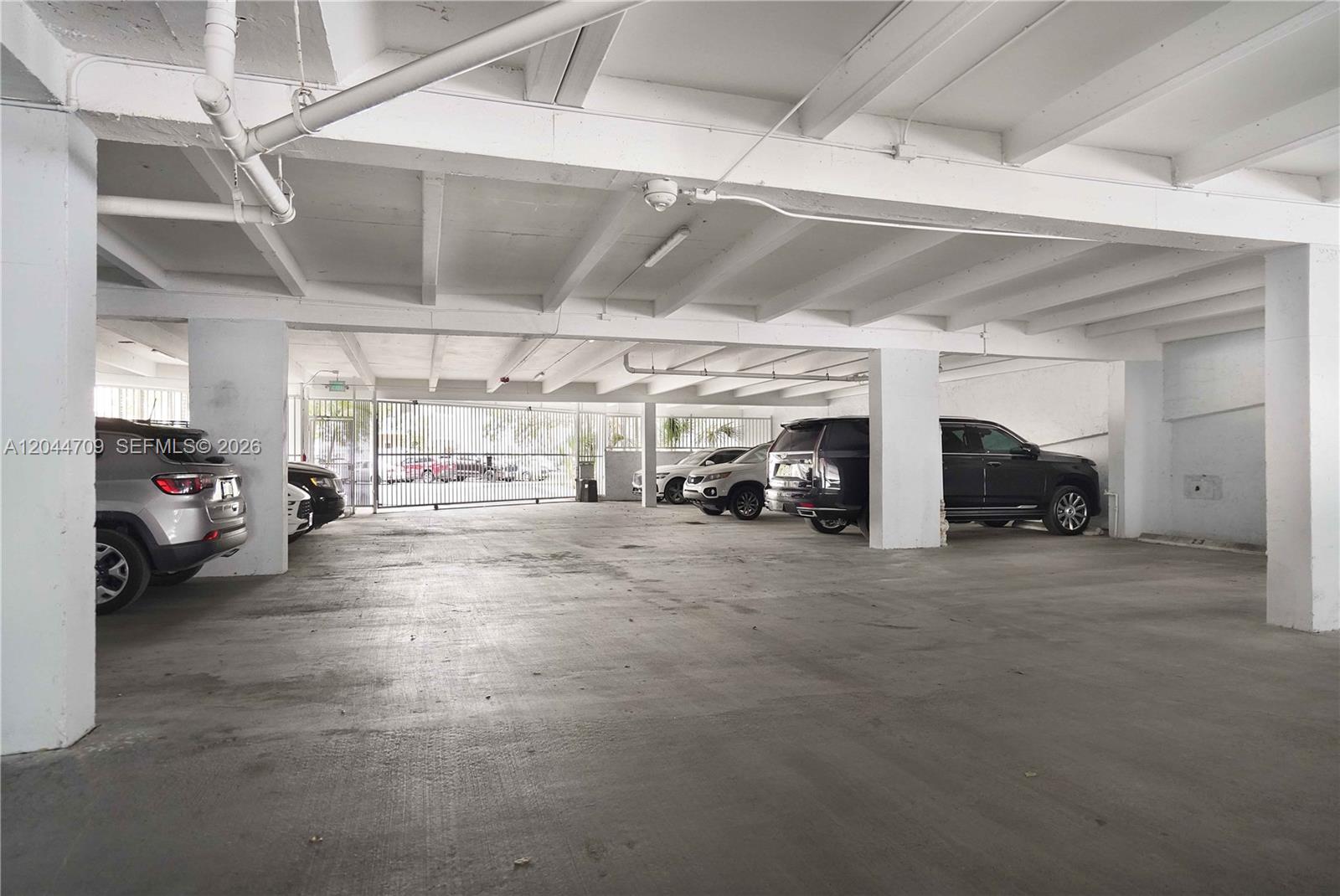 6900 Bay Drive 3h Property Photo 37