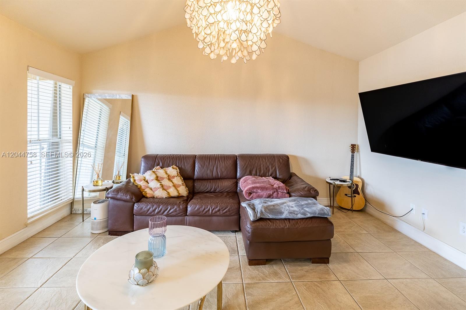 A12044758 Property Photo 6