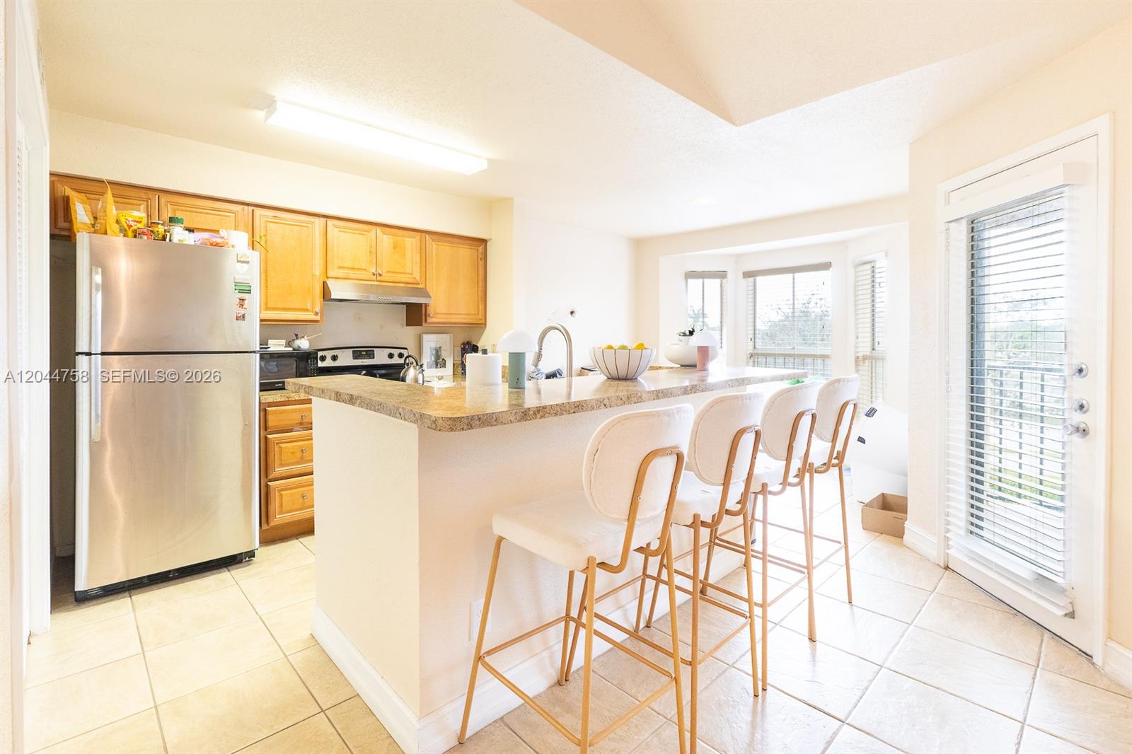 A12044758 Property Photo 9