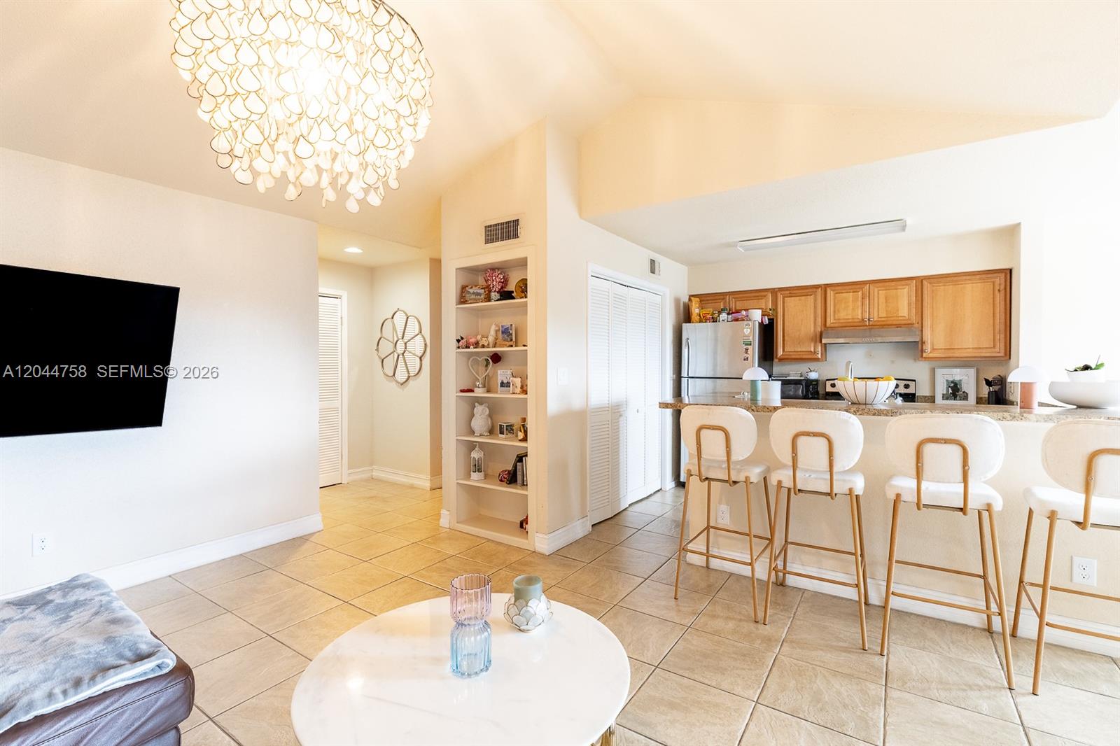A12044758 Property Photo 14