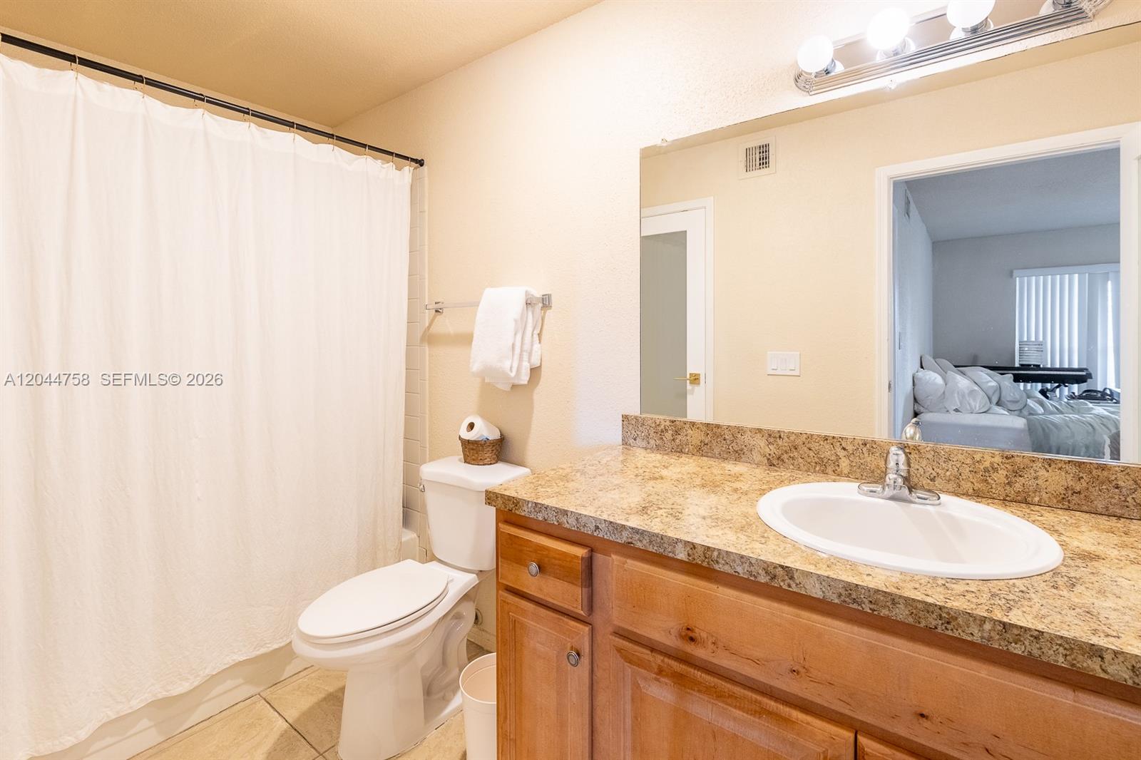 A12044758 Property Photo 17