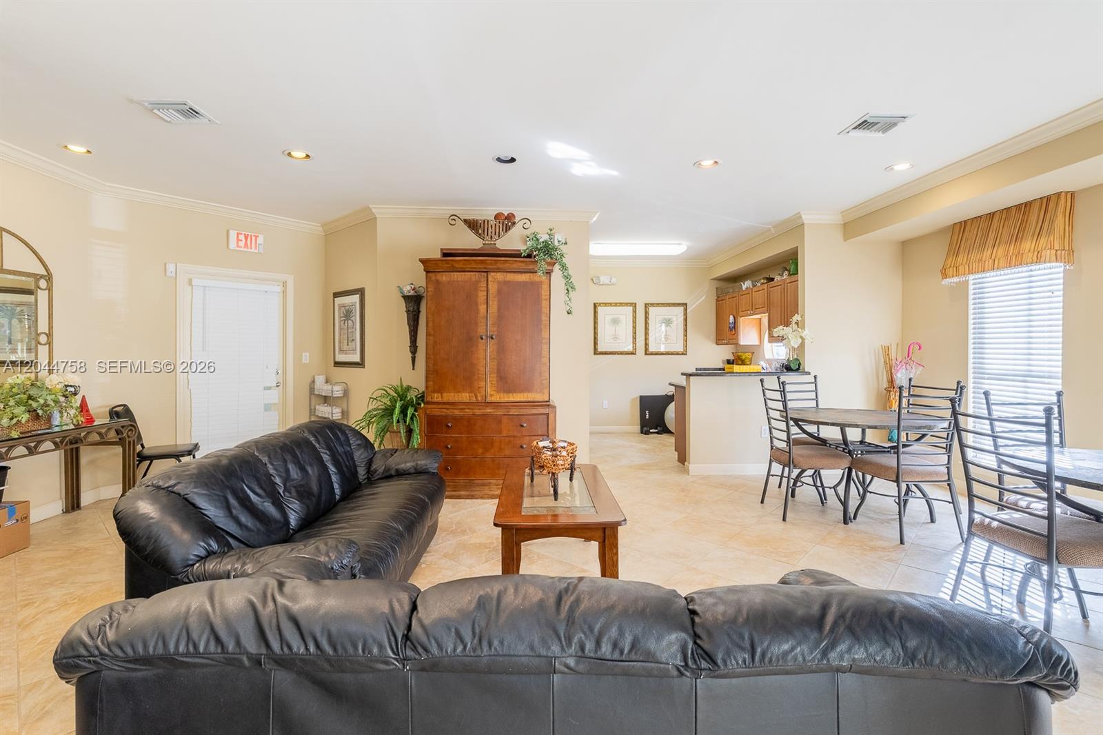 A12044758 Property Photo 26