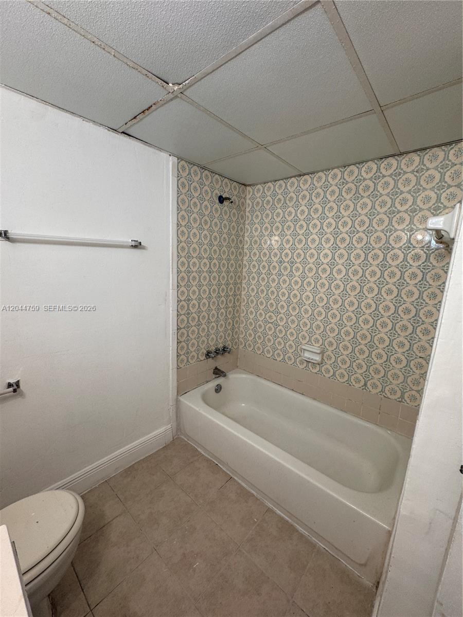1756 Nw 55th Avenue 101 Property Photo 3