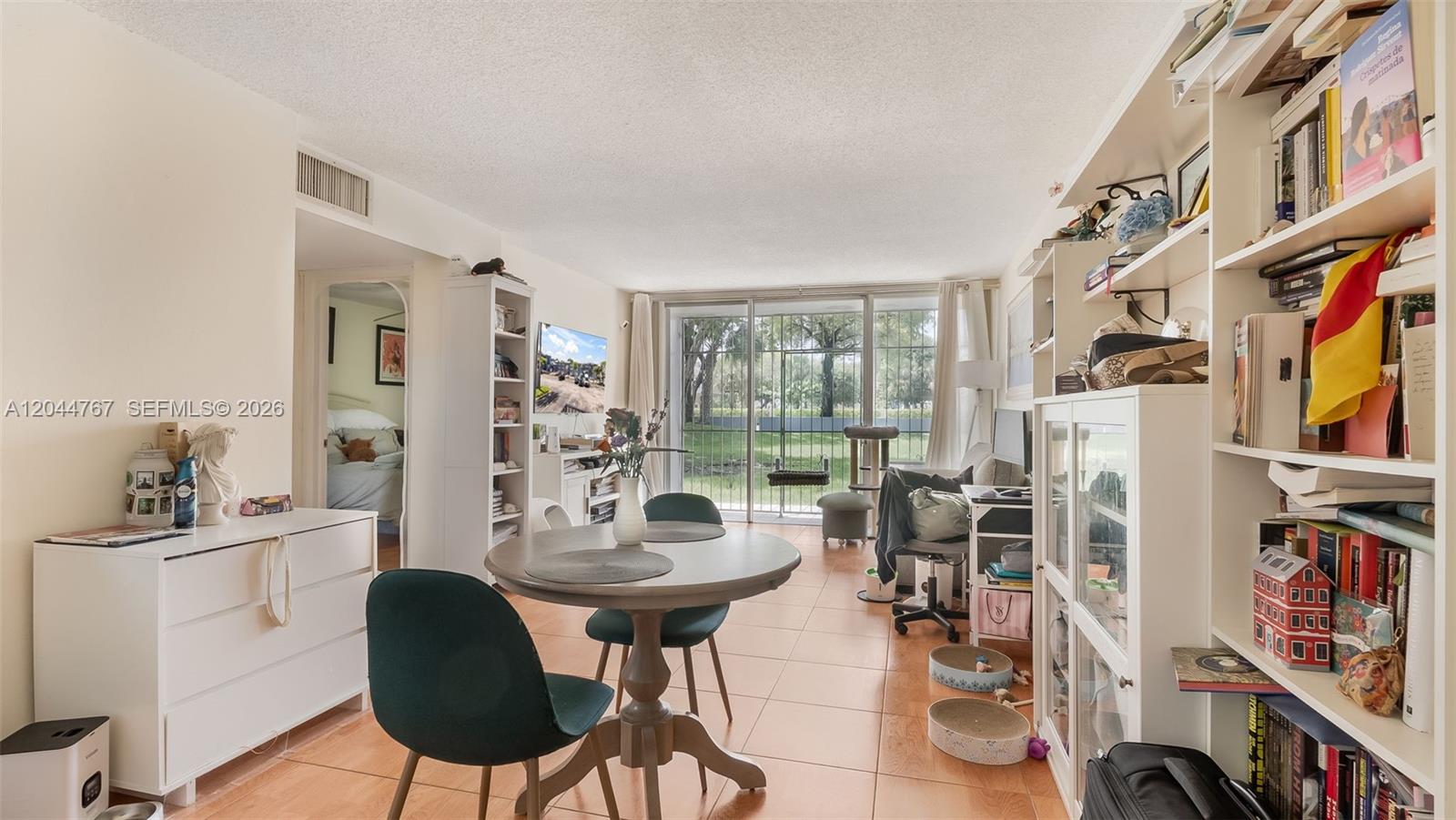 110 Fontainebleau Boulevard 101 Property Photo 1