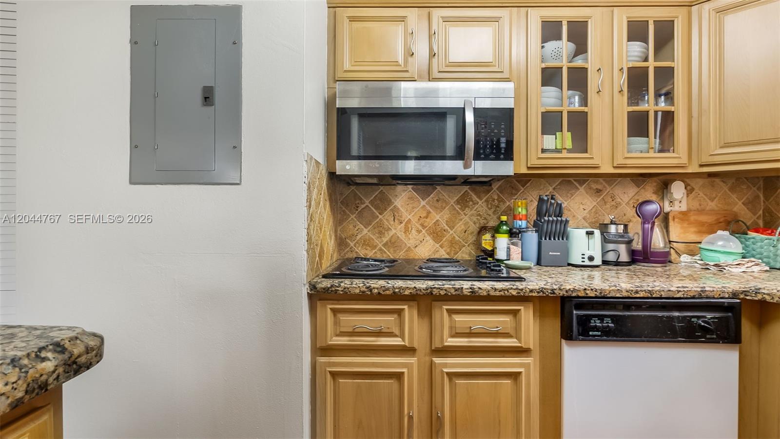 110 Fontainebleau Boulevard 101 Property Photo 11