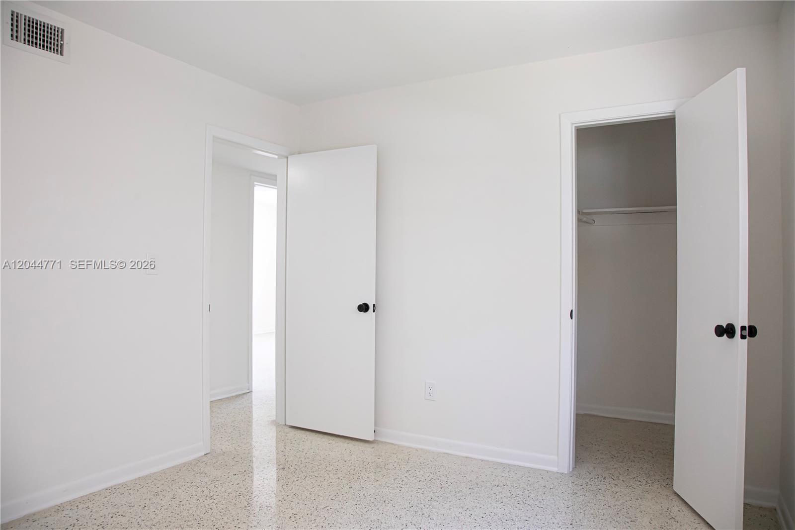 1226 Sw 30th Avenue 1226 Property Photo 5