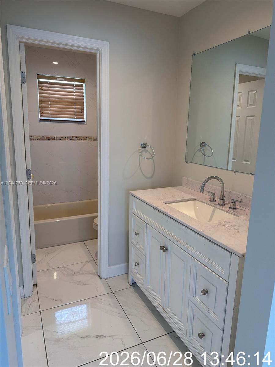 101 E 51st Place 0 Property Photo 19