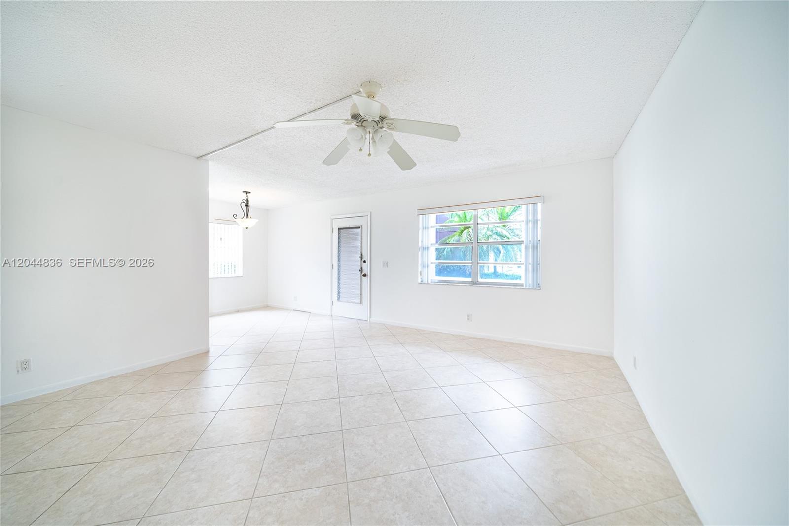 642 N Normandy N 642 Property Photo 5