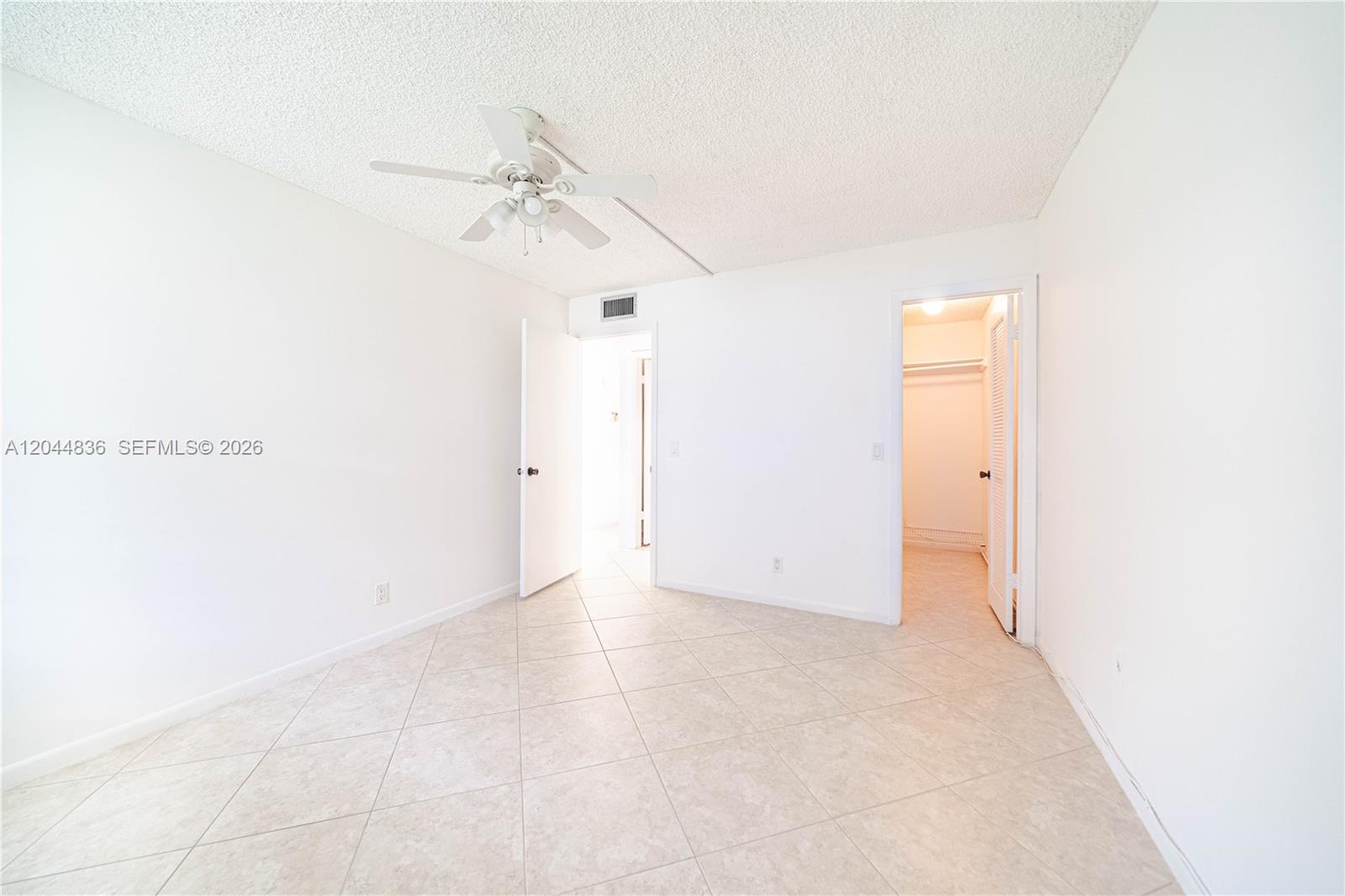 642 N Normandy N 642 Property Photo 25