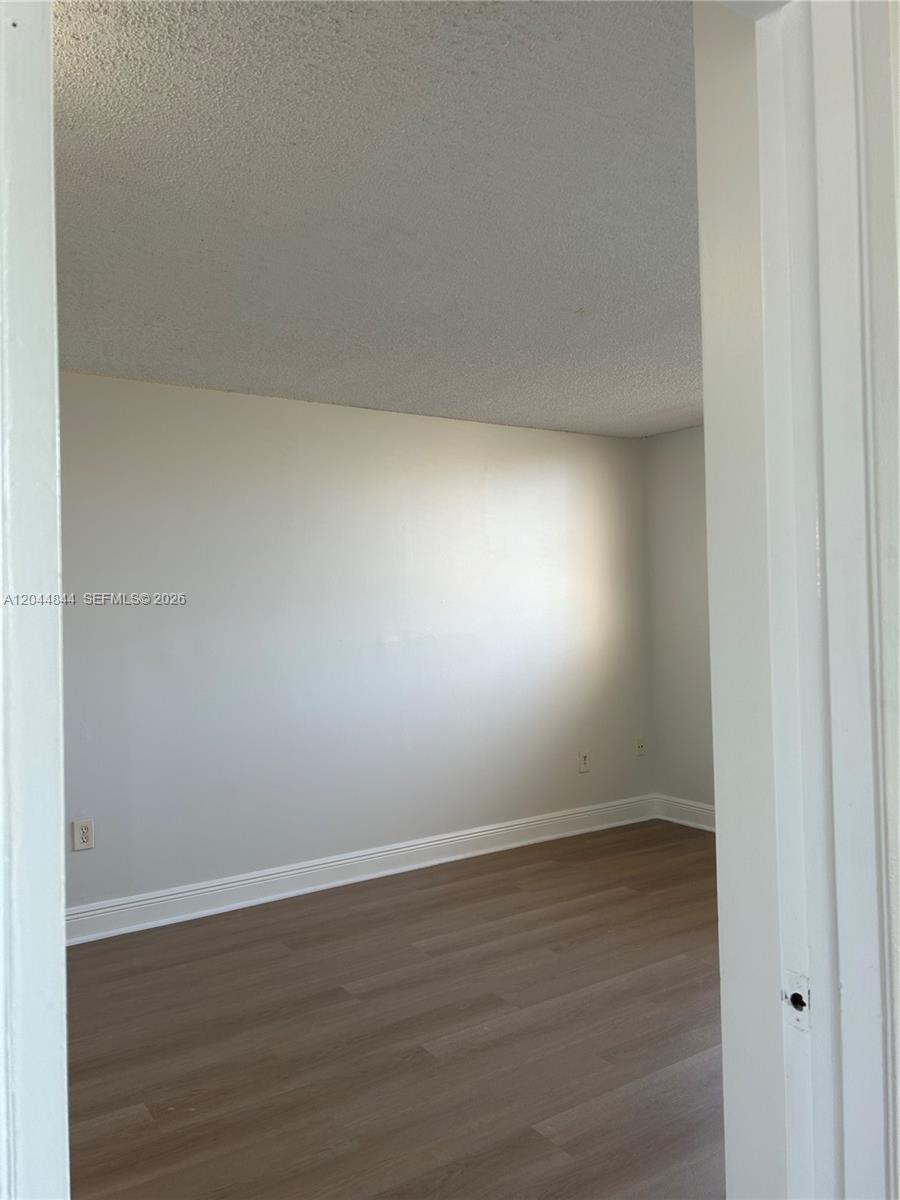 A12044844 Property Photo 14
