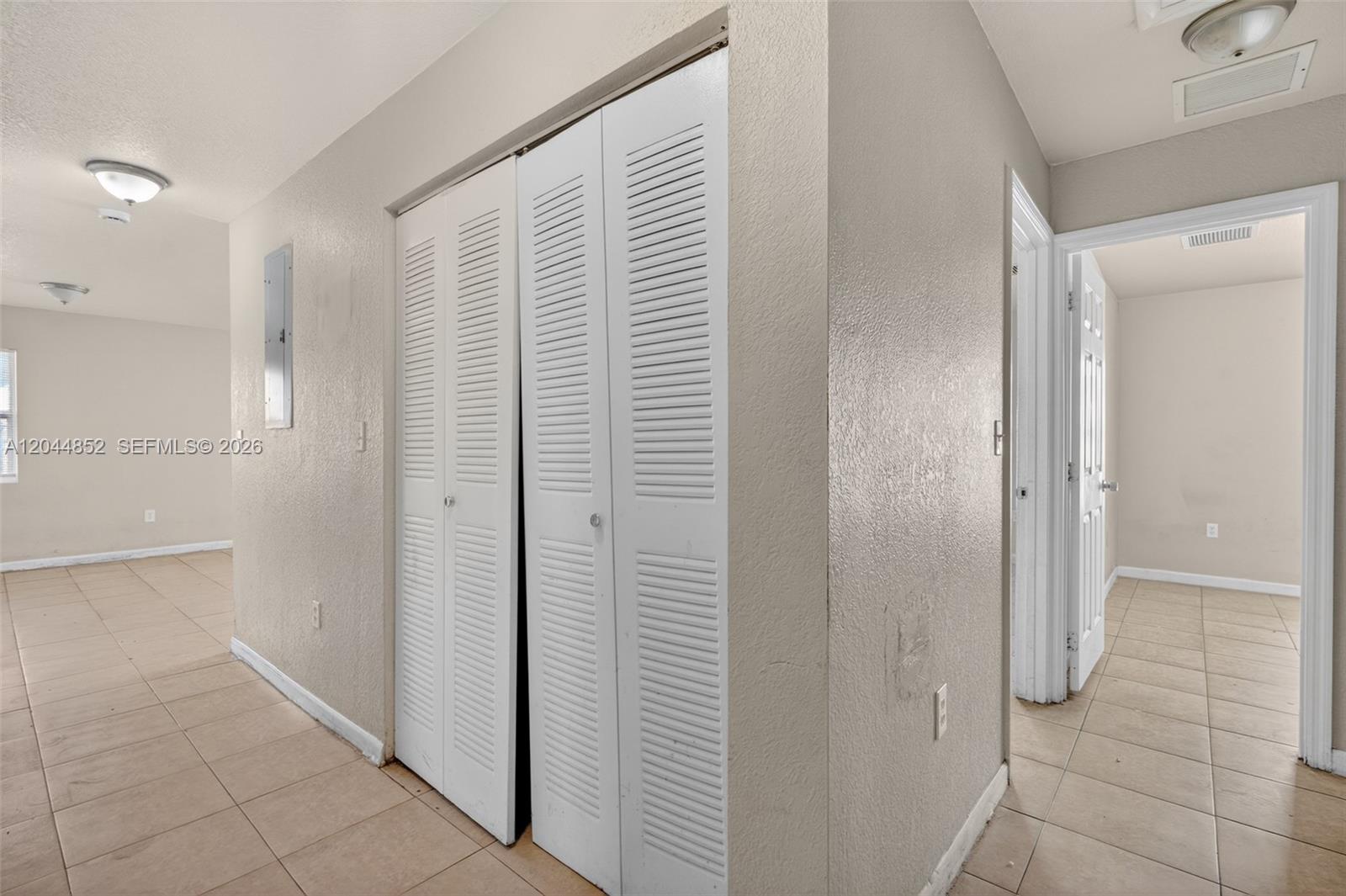 812 Nw 70th Street Property Photo 10