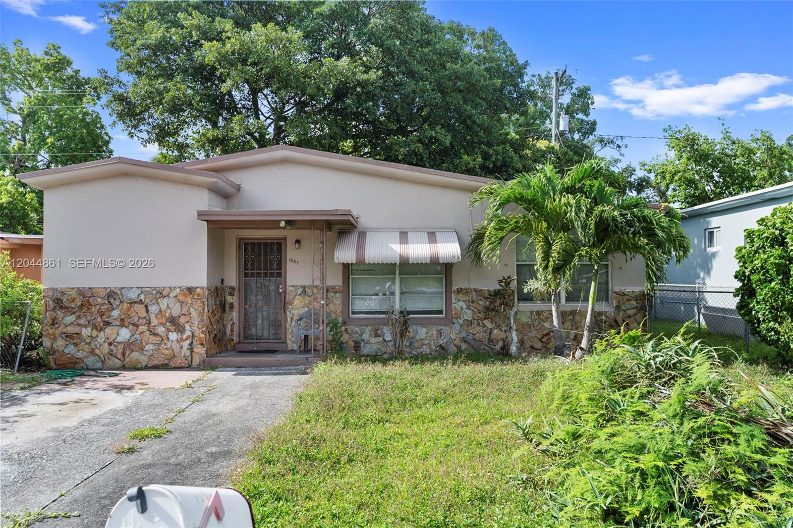 1847 Nw 111th Street Property Photo 1