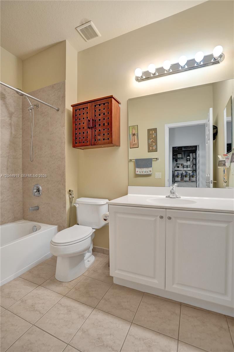4760 Mimosa Place 1015 Property Photo 48