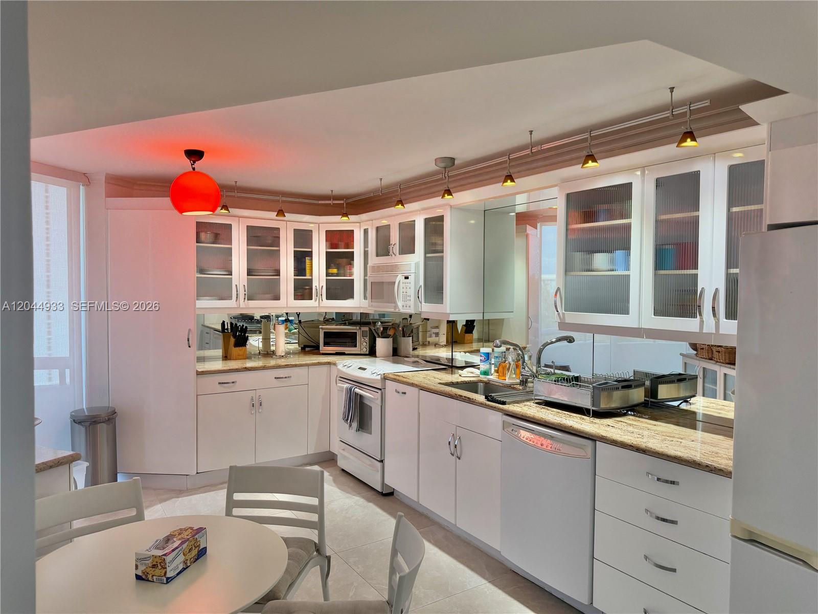 A12044933 Property Photo 10