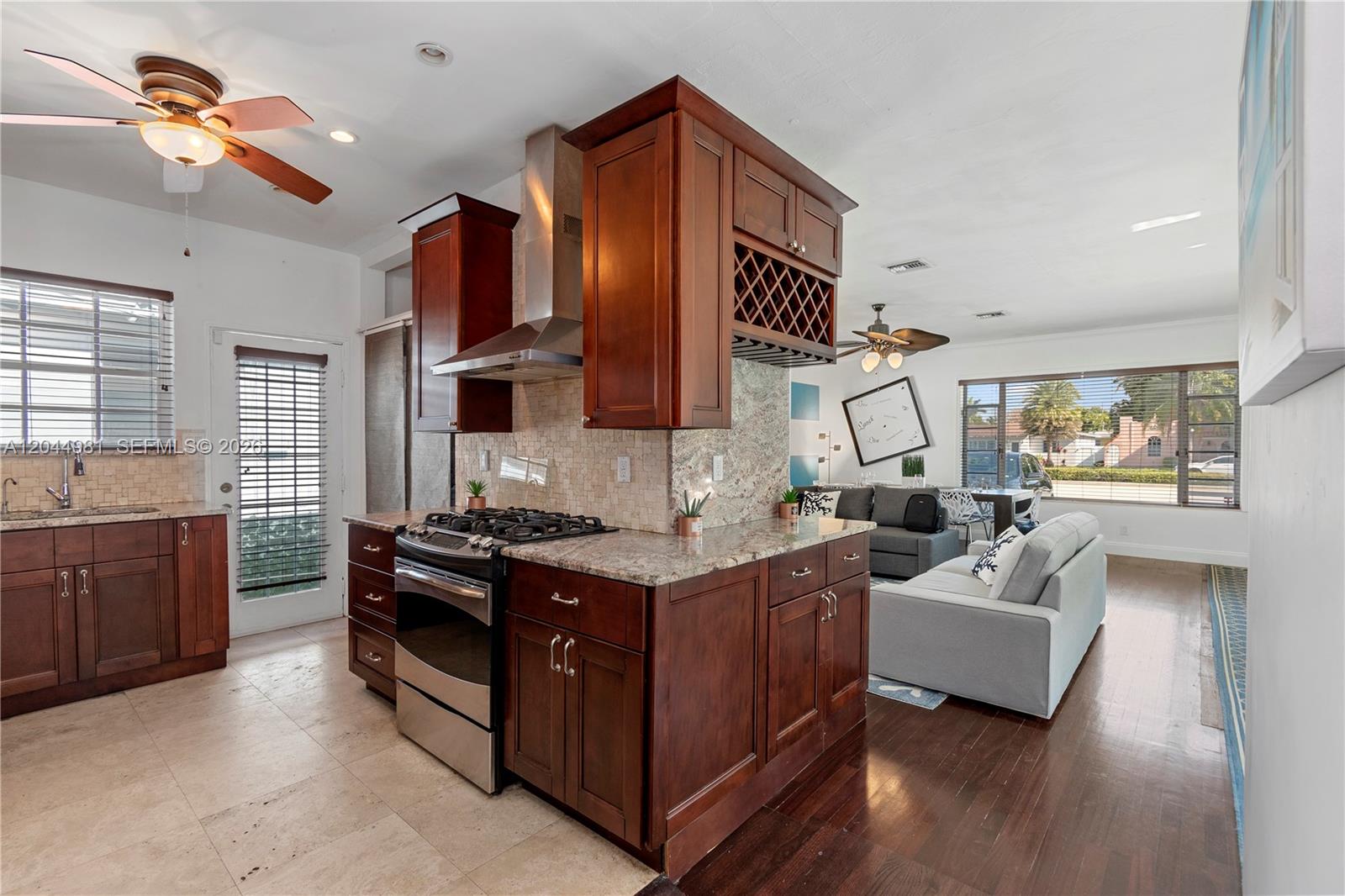 1446 Hollywood Boulevard Property Photo 12