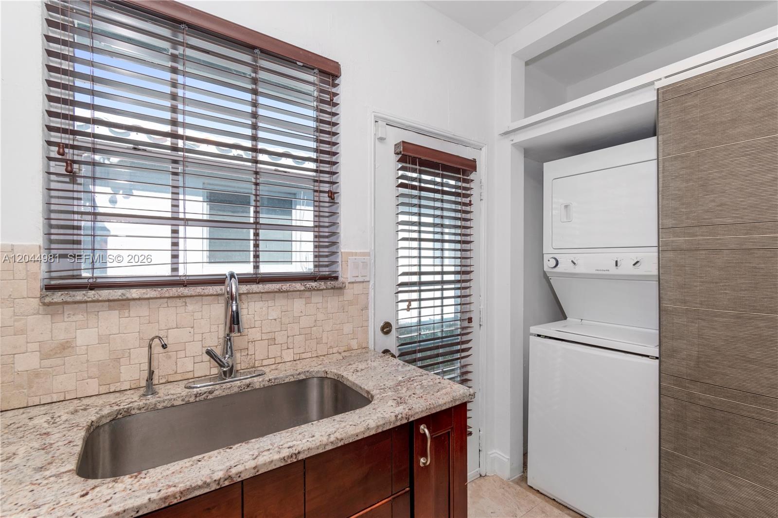 1446 Hollywood Boulevard Property Photo 14
