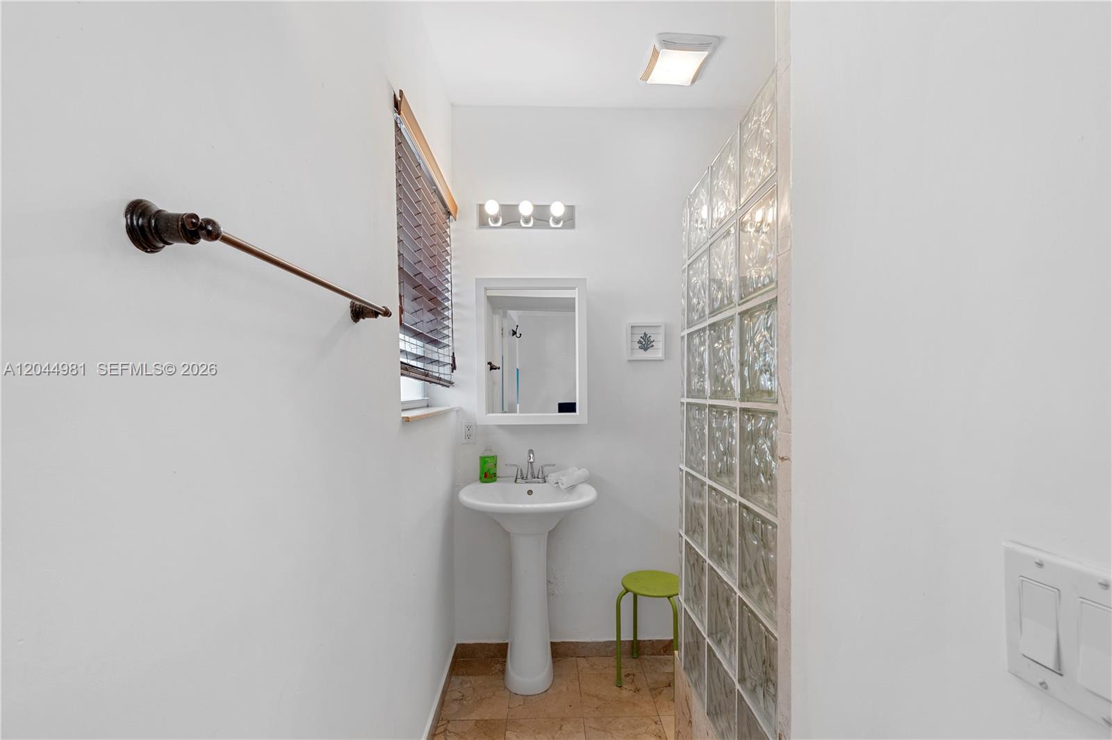 1446 Hollywood Boulevard Property Photo 18