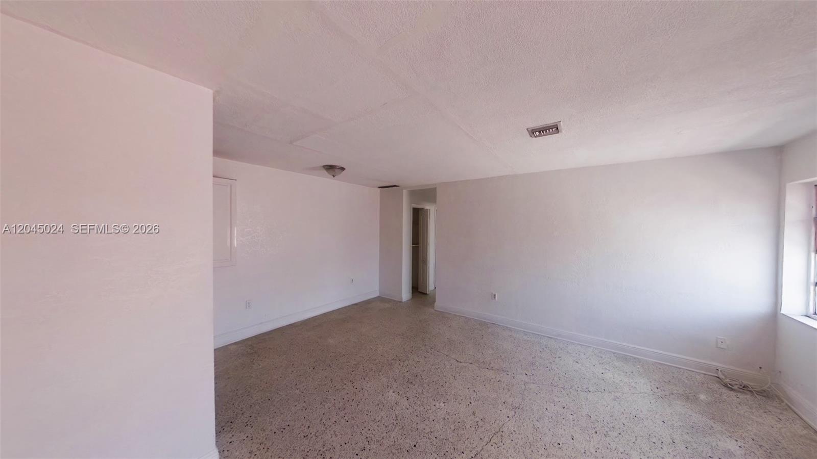2712 W 10th Avenue 5 Property Photo 1