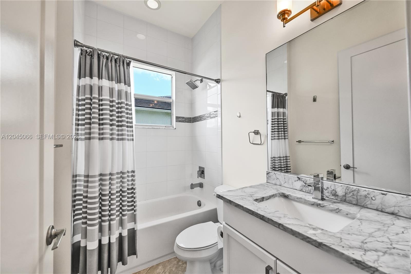 9706 Celtic Sea Lane Property Photo 8