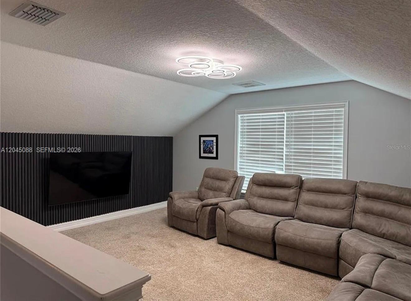24920 Se Highway 450 Property Photo 10
