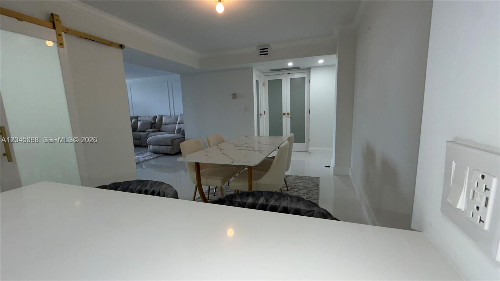 2333 Brickell Avenue 614 Property Photo 10