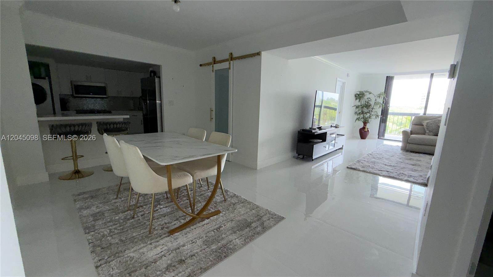 2333 Brickell Avenue 614 Property Photo 31