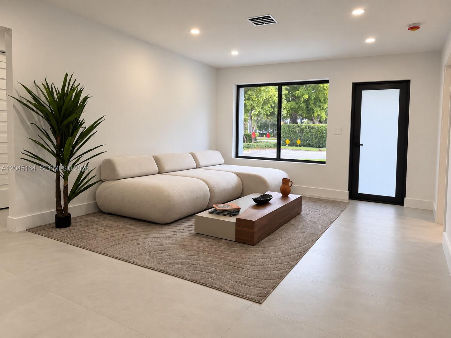 2 Ne 91st Street Property Photo 3
