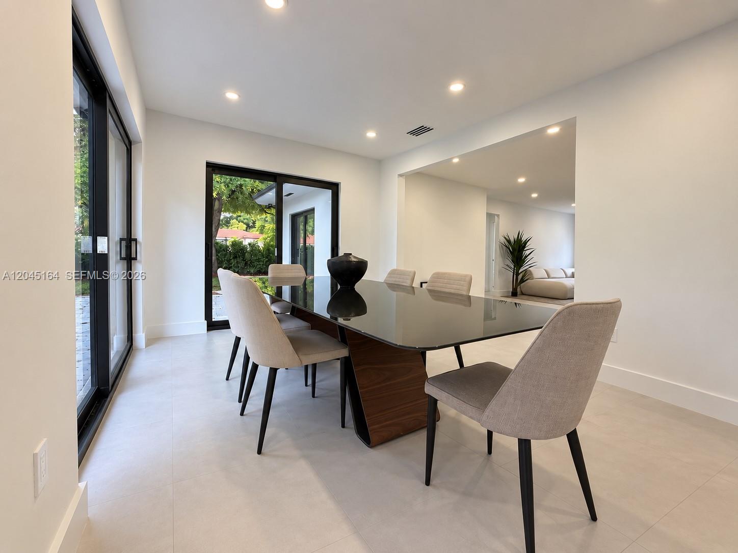 2 Ne 91st Street Property Photo 6