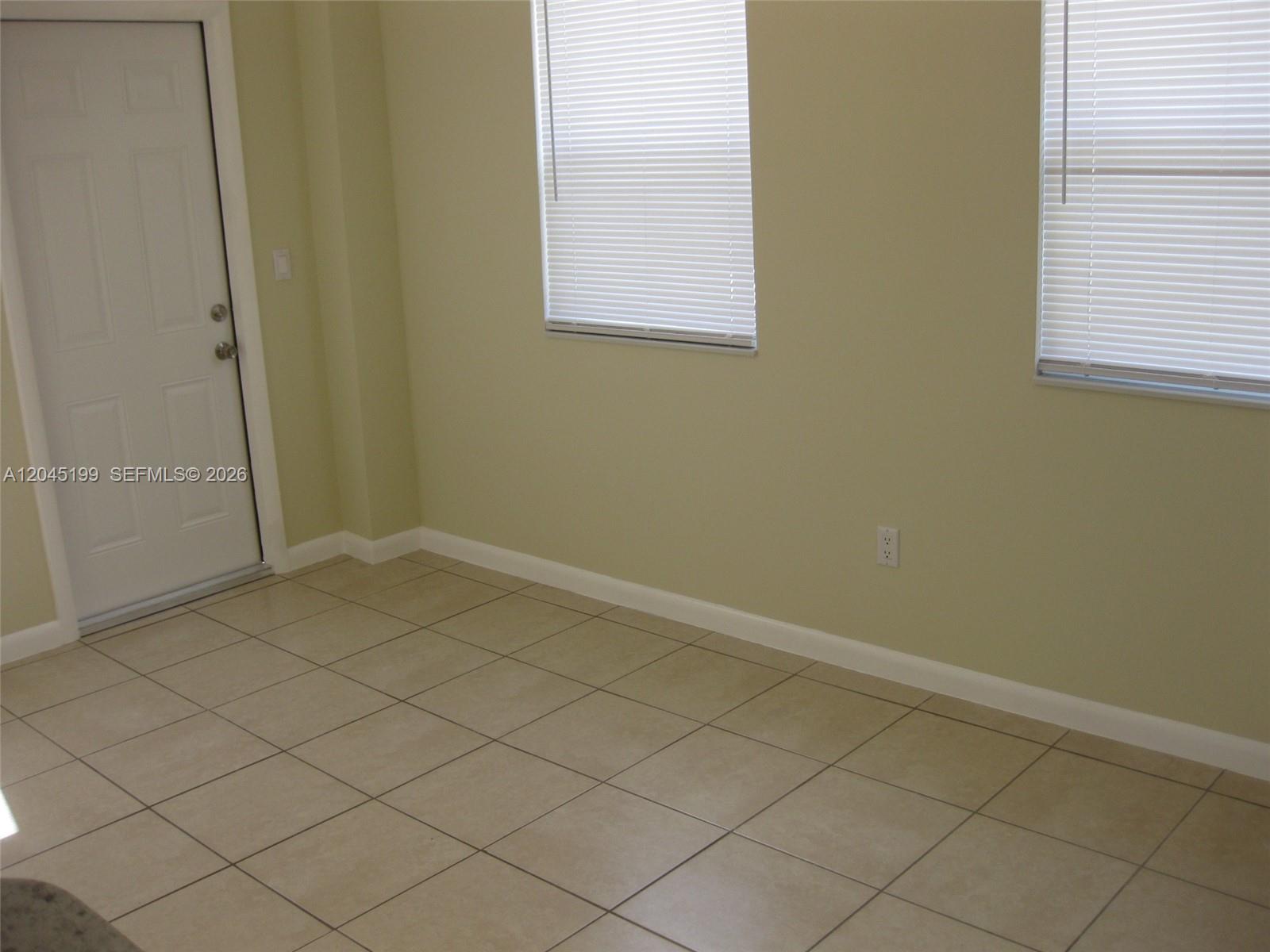 1520 Ne 14th Street Property Photo 2