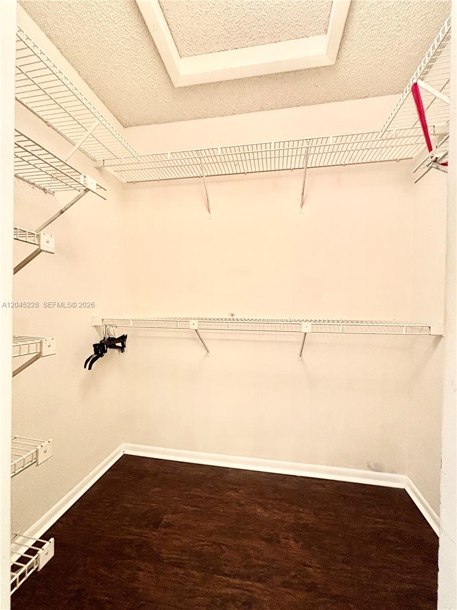 1040 Coral Club Drive 1040 Property Photo 6
