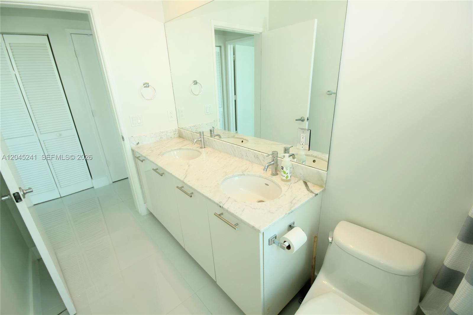 950 Brickell Bay Drive 5000 Property Photo 24