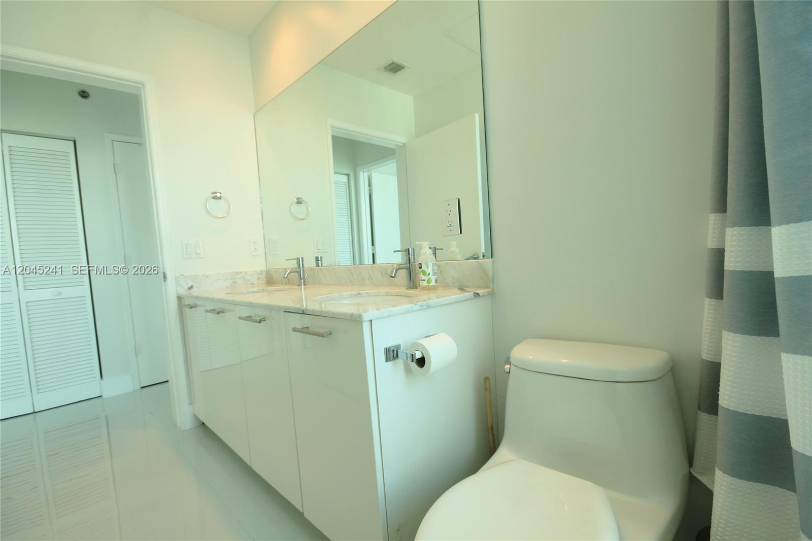 950 Brickell Bay Drive 5000 Property Photo 25