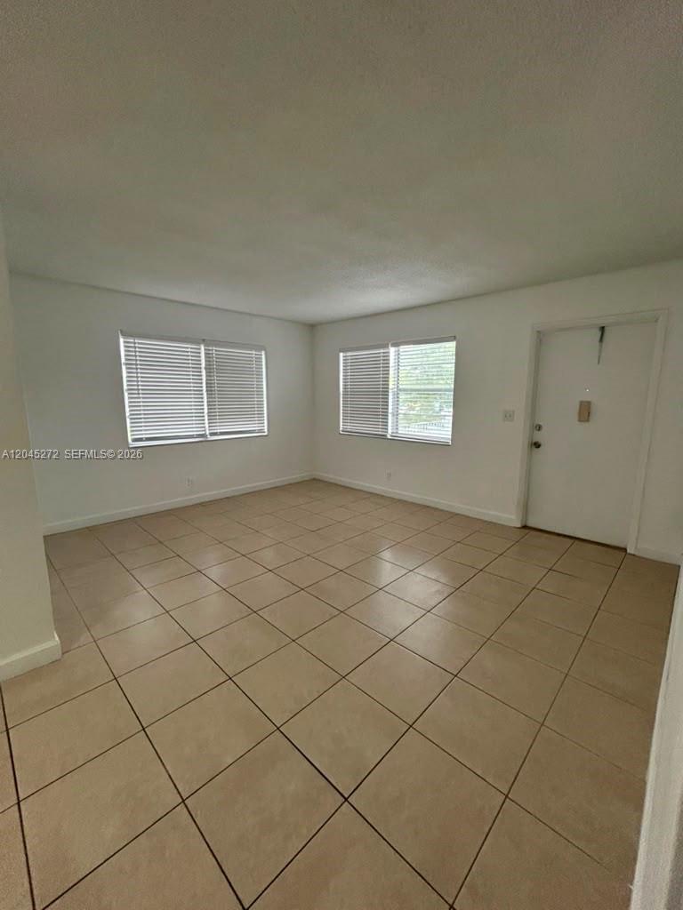 2435 Van Buren Street Apt 1b Property Photo 9